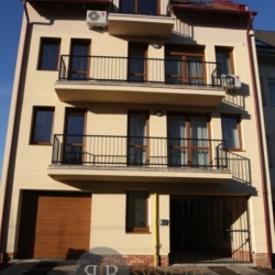 bjb-hu-tarsashaz-generalkivitelezes-gyor-0083